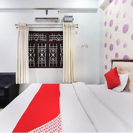 Siwān Oyo 70489 Hotel Tajvar מראה חיצוני תמונה