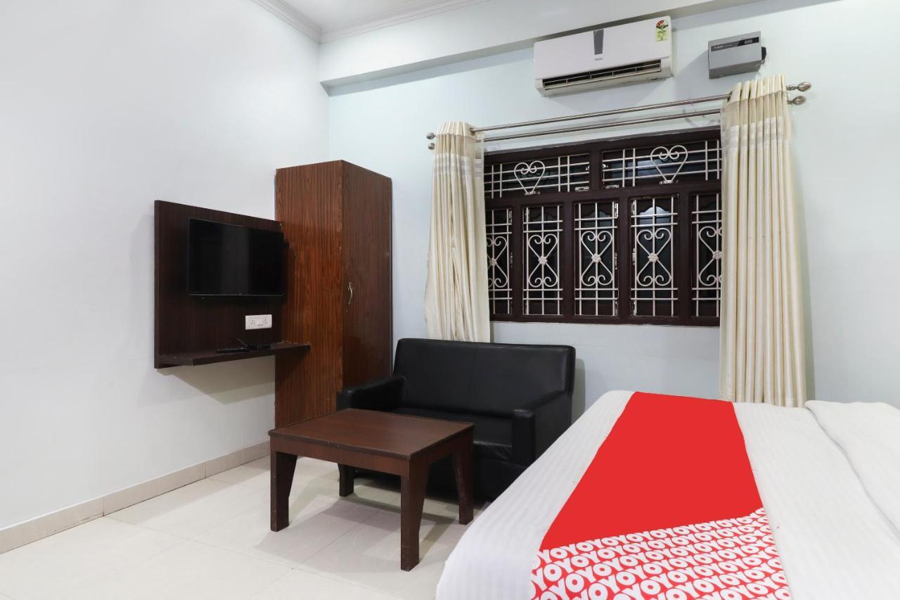 Siwān Oyo 70489 Hotel Tajvar מראה חיצוני תמונה
